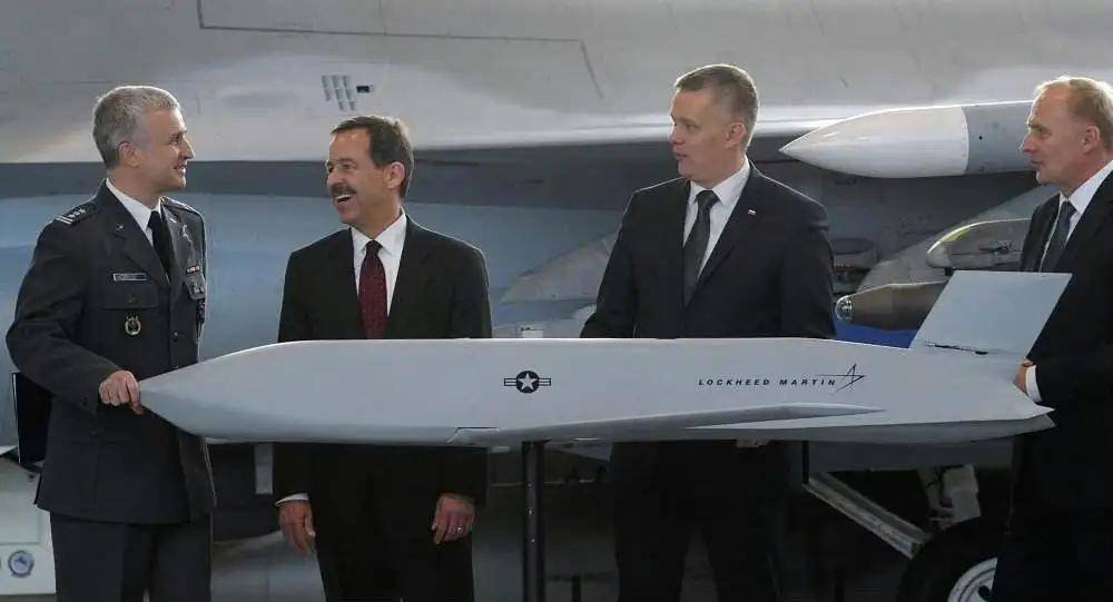 皇冠信用網网址_战斧导弹送到乌克兰那一天皇冠信用網网址，就是和普京决裂的时刻，美俄之间再无余地可退