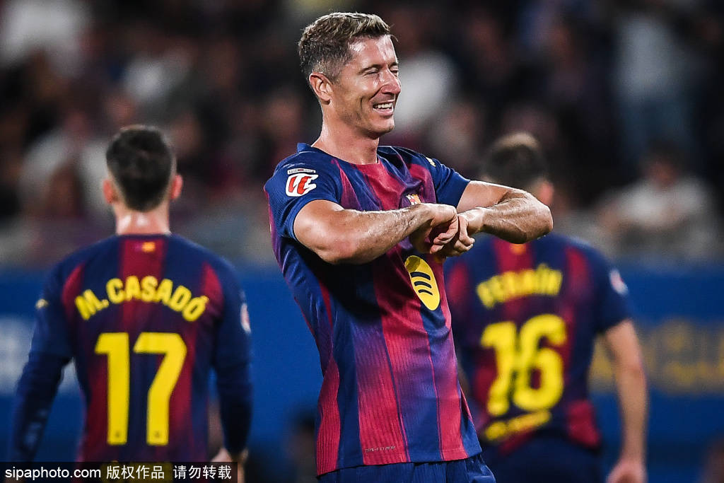 怎么开皇冠信用平台_塞维利亚4-1巴萨：战术解析与数据深度分析