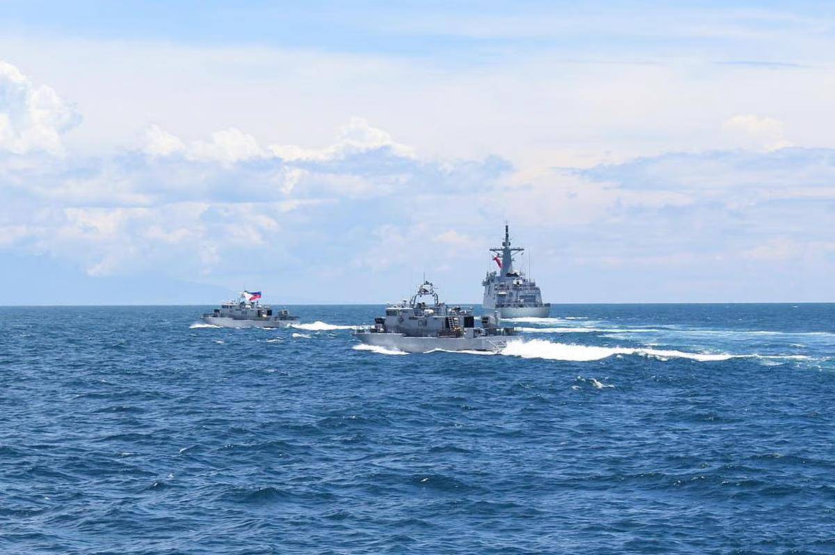 皇冠信用网怎么申请_菲律宾坐滩舰官兵饿的受不了皇冠信用网怎么申请，抢劫中国渔船，菲军真的在准备打仗